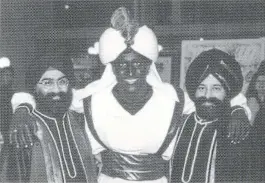  ?? WEST POINT GREY ACADEMY ?? A photo of Justin
Trudeau from an 'Arabian Nights' event at West Point Grey Academy that was circulated in a school newsletter.