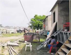  ?? CORTESíA ?? Hay dos proyectos con poca ejecución, personas ingresaron a las casas sin terminar.