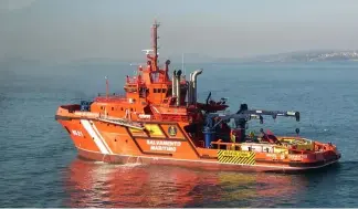  ?? ?? Spanish marine authoritie­s recovered four bodies from the dinghy on Sunday.