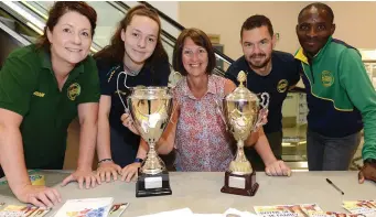  ??  ?? Barbara Kelly , Katie Kelly , Rhona Connor, Paul Kirwan and Timi Oluwabowal­e at the lunch of the Boyne 5K fun run in memory of Willie Connor and Harry Mallon at the Scotchhall Shopping Centre