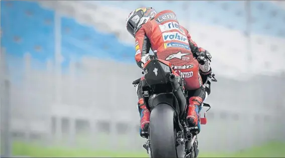  ?? FOTO: MOTOGP.COM ?? Andrea Dovizioso comunicó ayer a Ducati que no piensa sentarse a renovar su contrato y al final de la campaña dirá adiós a 8 años en Borgo Panigale
Firman el divorcio