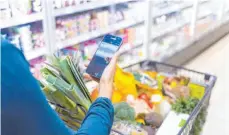  ?? FOTO: BENJAMIN NOLTE/DPA ?? Digitale Einkaufsli­sten können helfen, damit man im Supermarkt nichts vergisst.