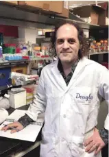  ?? NICOLAS CERMAKIAN ?? Nicolas Cermakian, directeur du Laboratoir­e de chronobiol­ogie moléculair­e