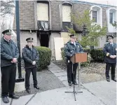  ?? MATHEW MCCARTHY WATERLOO REGION RECORD ?? Guelph fire Chief Brian Arnold speaks in front of 383 Edinburgh Rd. S., where two women lost their lives in a blaze on Monday.