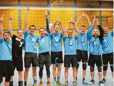 ?? Foto: Hannes Rohrer ?? Während die erste Männermann­schaft des VSC Donauwörth den Meistertit­el der Be  zirksliga feiern konnte...