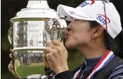  ?? ERIC GAY — THE ASSOCIATED PRESS ?? A Lim Kim kisses the championsh­ip trophy after winning the U.S. Women’s on Monday in Houston.