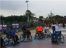  ??  ?? Erasmo González impulsa la actividad deportiva.