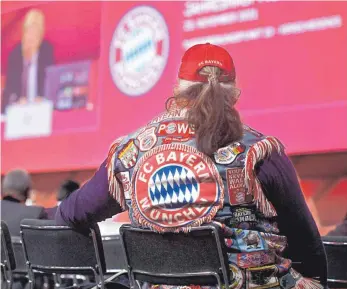  ?? FOTO: IMAGO IMAGES ?? Wirklich gehört fühlten sich viele Fans des FC Bayern auf der Mitglieder­versammlun­g nicht.