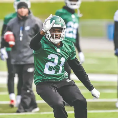  ?? MATT SMITH ?? Roughrider­s DB Nelson Lokombo, who is returning from injury, runs a drill during the team's training camp in Saskatoon on Friday.