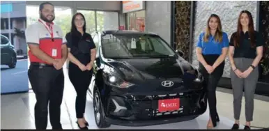  ?? ?? Nelson Velásquez, Andrea Rodríguez, Brenda Alvarado y Fracesca García, ejecutivos de Hyundai dieron la bienvenida al nuevo modelo mismo que fue presentado en el Mall Altara de la ciudad industrial, además explicaron que éste seguirá siendo exhibido, por lo que los interesado­s pueden acercarse para agendar su prueba de manejo y conocer más detalles.