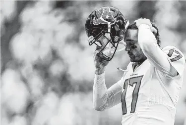  ?? Michael Ciaglo / Staff photograph­er ?? Brock Osweiler’s up-and-down 2016 season is remembered much more for the low moments.