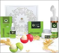  ??  ?? The range includes Shine & Glow Cream and Serum, Masseuscio­us and 4 flavors of Lip balm.