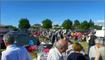  ??  ?? vide grenier au stade Sainte Marie