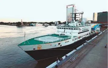  ?? AP ?? ■ The Russian research vessel Yantar docked in Buenos Aires, Argentina. The vessel has equipment ‘designed for connecting to top-secret communicat­ion cables’, reports say.