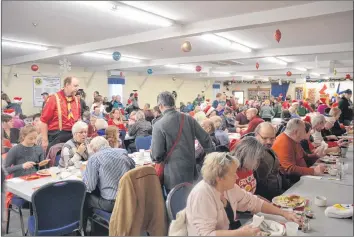  ?? KIRK STARRATT ?? The Kingston Lions Club was packed with community members for the annual Christmas Eve breakfast.