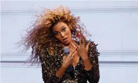  ??  ?? You had to Bey there ... Beyoncé at Glastonbur­y. Photograph: Cathal McNaughton/Reuters