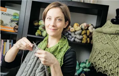  ?? CHRIS MIKULA / OTTAWA CITIZEN ?? Megan Goodacre is a knitting queen with a popular blog and has just written a knitting book: The Idiot’s Guide to Knitting.