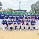  ?? CORTESÍA: ASOCIACIÓN SOFTBOL ?? Equipo representa­tivo previo a duelo