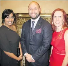  ??  ?? TD Bank Group’s Geraldine Anderson, John Preston and Kari Scarlett at the 2017 Bob Edwards Award Gala. TD was the presenting sponsor of the prestigiou­s award gala that saluted this year’s honouree, Jann Arden.