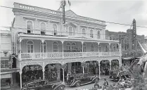  ?? PUKE ARIKI HERITAGE COLLECTION­S ?? The Criterion Hotel in central New Plymouth had the honour of accommodat­ing the Queen and Prince Philip.