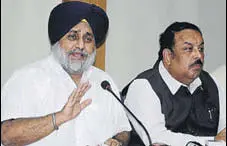  ?? HT PHOTO ?? SAD president Sukhbir Singh Badal addressing a press conference in Chandigarh on Monday.