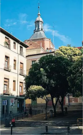  ?? ?? Es una pequeña y recogida plazuela en el Madrid de los Austrias