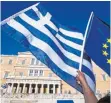  ?? FOTO: DPA ?? Demonstran­ten in Griechenla­nd wollen in der EU bleiben