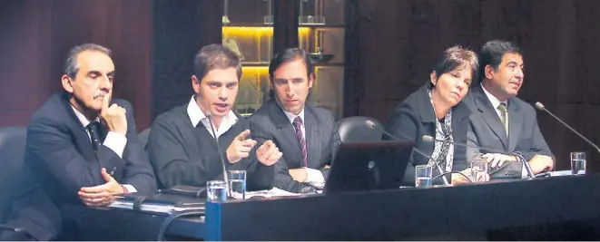  ?? Rodrigo néspolo ?? El equipo económico en pleno, durante el anuncio: Moreno, Kicillof, Lorenzino, Marcó del Pont y Echegaray