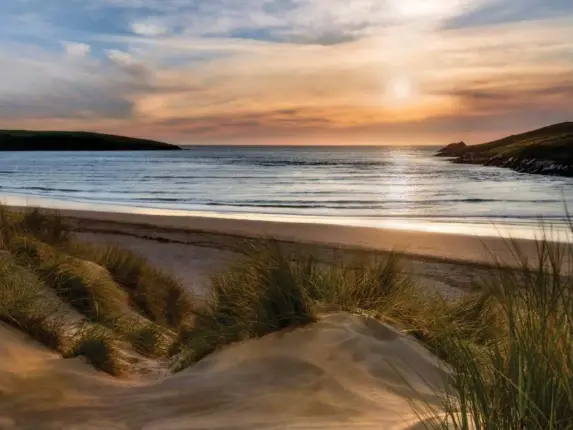  ?? (Getty/iStock) ?? Crantock Beach on the Cornish coast