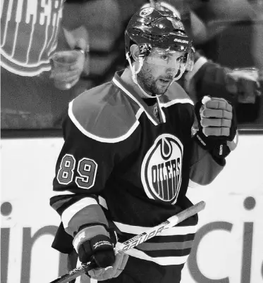  ?? DAN RIEDLHUBER, REUTERS ?? Edmonton Oilers centre Sam Gagner celebrates his goal against the Dallas Stars last season.