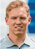  ??  ?? Sinsheim, Juli 2018: Julian Nagelsmann ohne getönte Augenbraue­n.