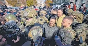  ?? REUTERS ?? Ukraine's President Volodymyr Zelensky visits Kherson on Monday.