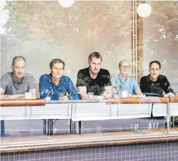  ?? FOTO: ANDREAS HORNOFF ?? Sind mit ihrem neuen Album „Ich vs. Wir“auf Tour: Kettcar.