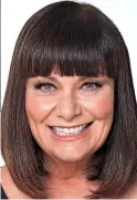  ?? ?? Out with the old: Dawn French embraces her natural colour with a new hairstyle (left) and her previous bob (right)