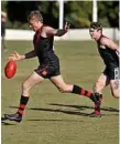  ?? Photo: Kevin Farmer ?? STAYING ON TOP: Johnathan Leidig helped South Toowoomba remain on top of the ladder after their win over Goondiwind­i.