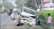  ??  ?? The pickup van that was hit by a truck on the KaithalKur­ukshetra road on Saturday. HT PHOTO