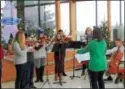  ?? CHARLES PRITCHARD - ONEIDA DAILY DISPATCH ?? VVS String Ensemble performs at the Share a Caring Christmas event on Dec. 2, 2017