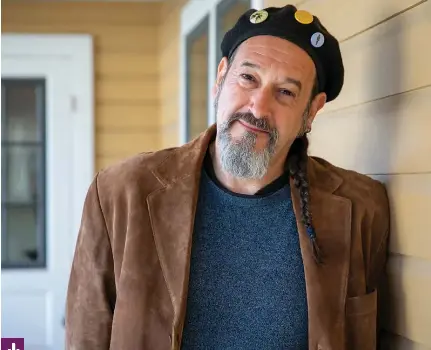  ?? Photo : Marta Guerrero ?? Sébastien Gaillard est le coordonnat­eur du volet francophon­e Livres en fête.