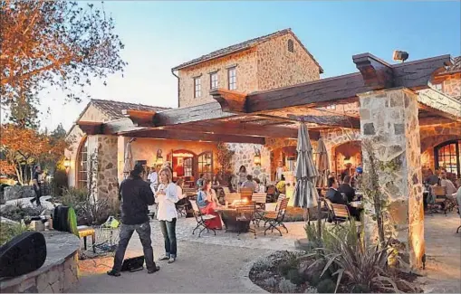  ?? Christophe­r Reynolds Los Angeles Times ?? THE STONEHAUS, a wine bar as well as coffeehous­e and eatery, opened on the grounds of the Westlake Village Inn in 2012.