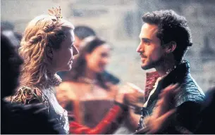  ?? LAURIE SPARHAM MIRAMAX ?? Gwyneth Paltrow and Joseph Fiennes starred in 1998’s Shakespear­e In Love, a huge critical success for Miramax. The film won seven Oscars, including best picture and best actress for Paltrow.