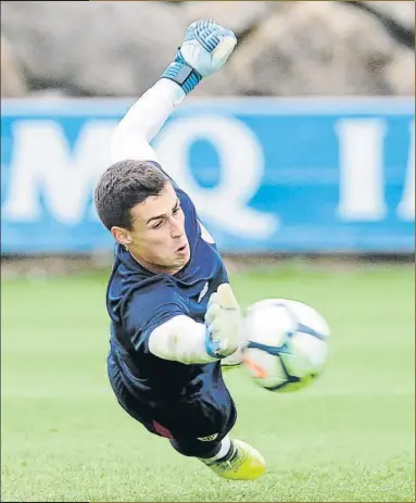  ?? FOTO: JUAN ECHEVERRÍA ?? Kepa, que no pudo jugar el domingo contra el Girona, sigue aún pendiente de su renovación