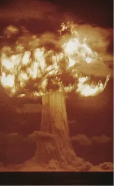  ?? FOTO: DPA ?? Der erste Test einer Atombombe in New Mexico, 1945.