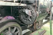  ?? ?? The right-hand cylinder of No. 71000 Duke of Gloucester, showing the new bracket incorporat­ed into the rear cover casting to support the bottom slidebar (the top one is already in place).
BR CLASS 8 STEAM LOCOMOTIVE TRUST