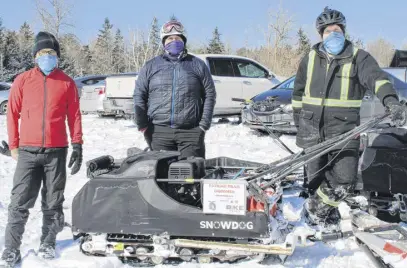  ?? CHELSEY GOULD ?? Keith Gillis, Mike Knowlton and Aaron Tooker are avid fat bikers who voluntaril­y groom the winter trails in The Railyard, up in Victoria Park.