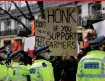  ??  ?? SUPPORT: British Sikhs protest last Sunday (6)