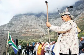  ?? PICTURE: DAVID RITCHIE ?? The City of Cape Town’s Executive Mayor Patricia de Lille hosted an inter-faith gathering of various religious leaders on Table Mountain’s Tafelberg Road to pray for rain earlier this year. The city has been implementi­ng a range of interventi­ons and...