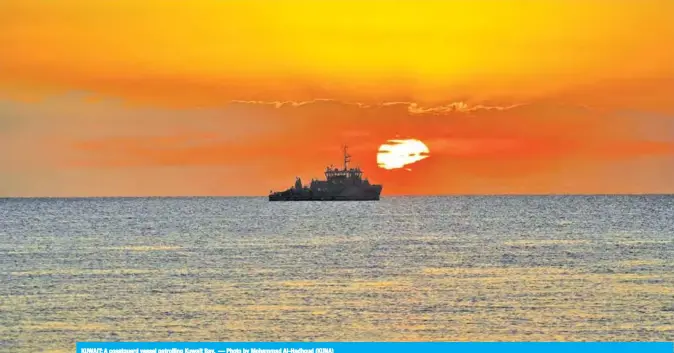  ??  ?? KUWAIT: A coastguard vessel patrolling Kuwait Bay. — Photo by Mohammad Al-Hadhoud (KUNA)