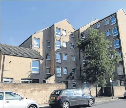  ?? Picture: Mhairi Edwards. ?? It is claimed that two staff members at Craigie Street Sheltered Housing have been suspended over allegation­s that money has been stolen from residents.