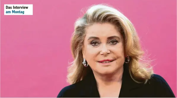  ?? Foto: Loic Venance, Getty ?? Der neue Film „La Vérité“heißt auf Deutsch „Leben und lügen lassen“und kommt am 5. März in die Kinos. Deneuve spielt darin an der Seite von Juliette Binoche und Ethan Hawke.