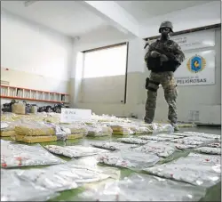  ??  ?? MARIHUANA. En los operativos secuestrar­on más de 500 kilos.